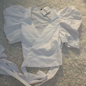 White puff sleeve top